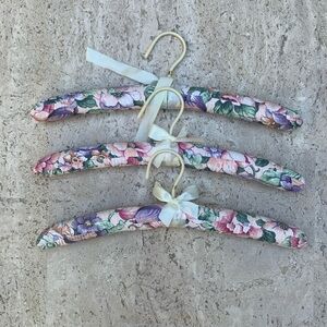 3 Vintage Floral Padded Fabric Clothing Hangers Purple Pink Grannycore